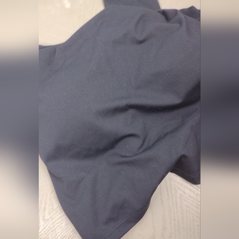 NWOT Black Long Sleeve Crop Top - Picture 7 of 7